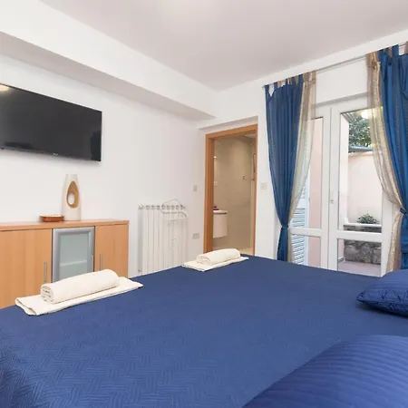 Adore Apartment