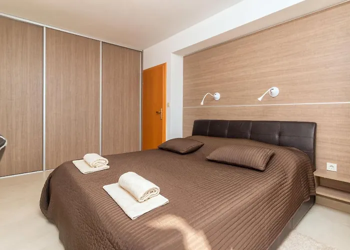 Apartment Adore Icici
